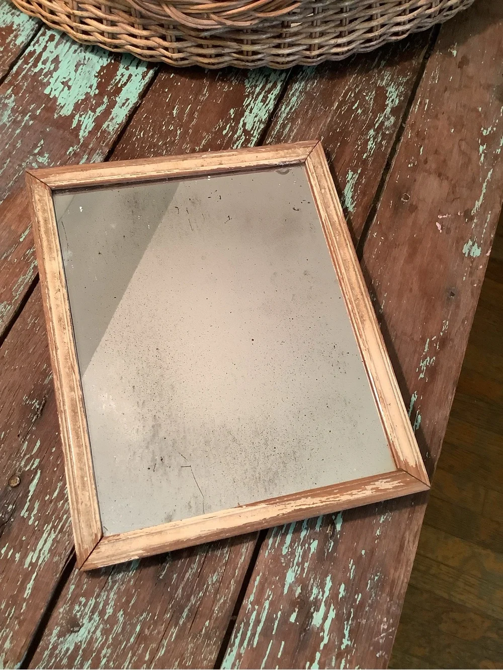 Antique set oval